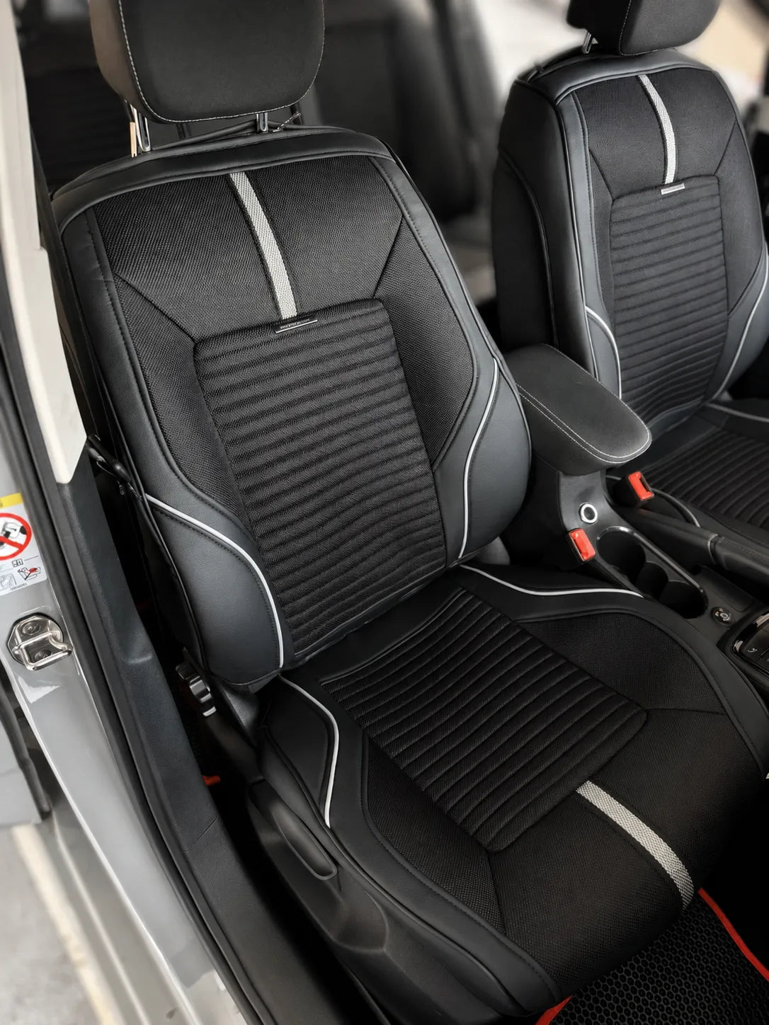 Sportliche 5D Premium-Autositzbezüge - Bild 7